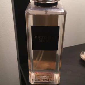 Victoria’s Secret heavenly fragrance mist